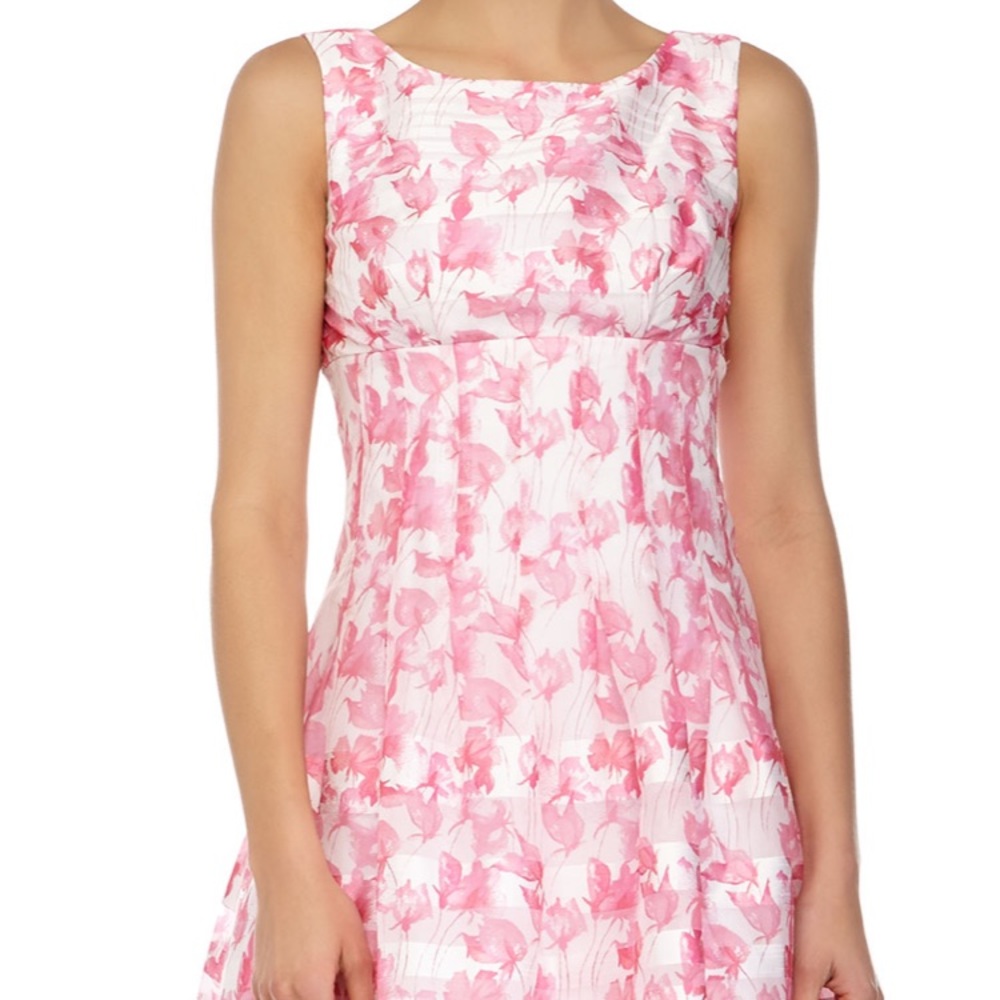 Pretty in Pink Dress 💖